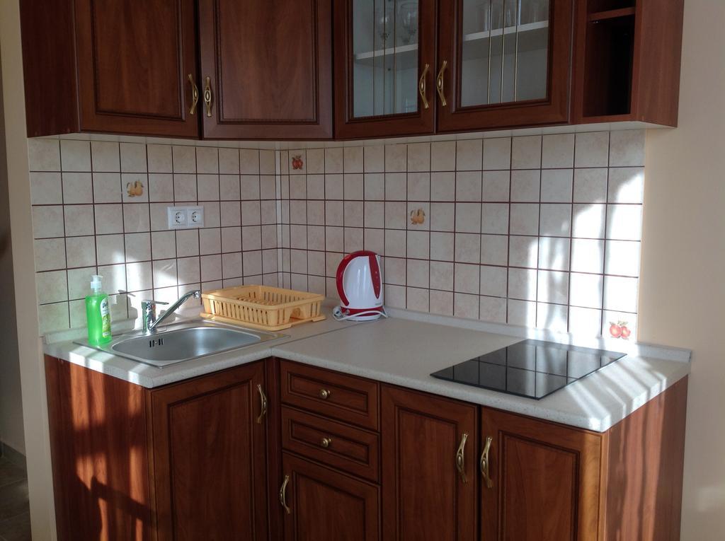 Attila Apartmanhaz Hotell Hévíz Rom bilde
